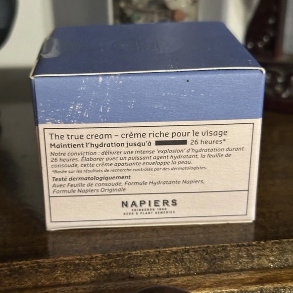 Belief Moisturizing Bomb Cream - new in box - Picture 2 of 6